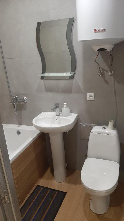 Ferienwohnung Проспект Александра Поля 109. Проспект Кирова Dnipro Exterior foto